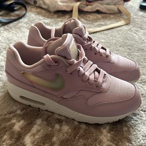 Nike Air Max 1